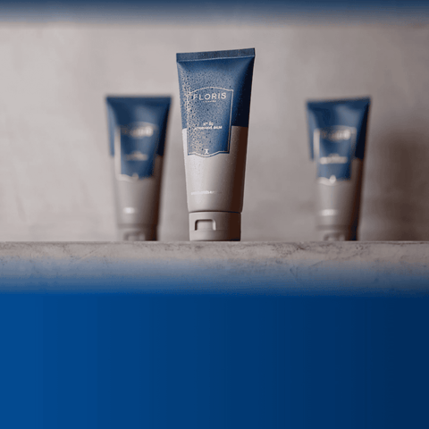 No.89 Grooming